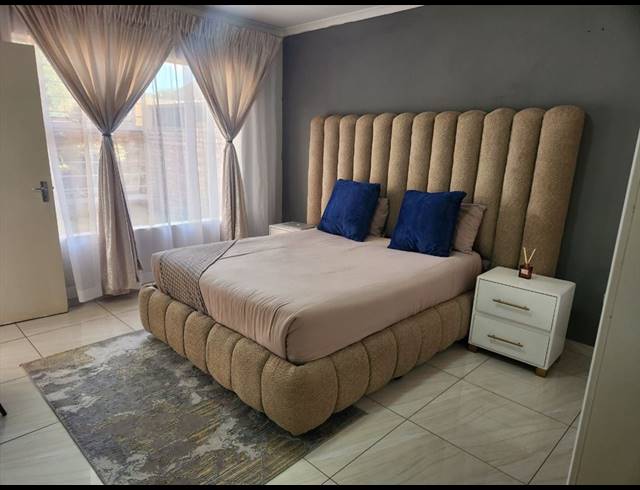 3 BEDROOM TOWNHOUSE FOR SALE IN GLEN MARAIS